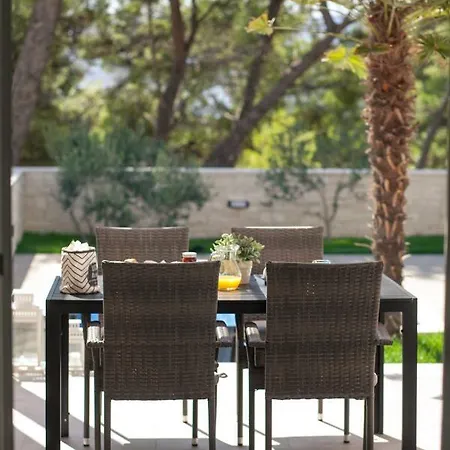 Apartment Bolero